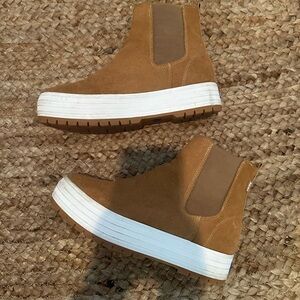 KEDS PLATFORM BOOTIES